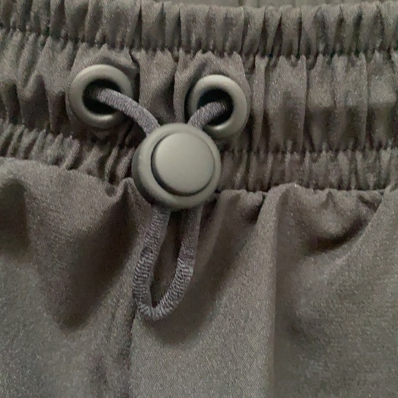 Women’s Adidas Shorts Size Small - Picture 5 of 6